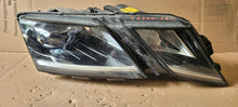Load image into Gallery viewer, Frontscheinwerfer Skoda Octavia III 5E1941016F Rechts Scheinwerfer Headlight SCH2929695772fg