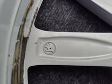 Laden Sie das Bild in den Galerie-Viewer, 1x Alufelge 16 Zoll 6.0" 5x100 38ET Glanz Silber 657601025B Skoda Scala FEL2515808354wq