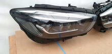 Laden Sie das Bild in den Galerie-Viewer, Frontscheinwerfer Mercedes-Benz W247 A2479062003 Full LED Rechts oder Links