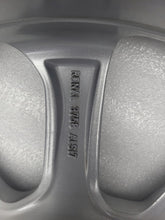 Laden Sie das Bild in den Galerie-Viewer, 1x Alufelge 17 Zoll 7.0" 4x108 47 5ET Glanz Silber H1BC1007C1A Ford Fiesta I FEL3035814787gb