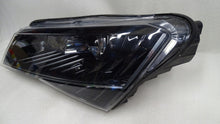 Laden Sie das Bild in den Galerie-Viewer, Frontscheinwerfer Skoda Superb III 3V1941017B Xenon Links Scheinwerfer Headlight