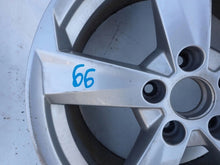 Laden Sie das Bild in den Galerie-Viewer, 1x Alufelge 17 Zoll 7.0" 45ET 81A601025B Audi Q2 Rim Wheel FEL2182593734jz