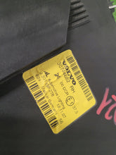 Load image into Gallery viewer, Frontscheinwerfer Volvo S40 V50 30744682 Xenon Rechts Scheinwerfer Headlight SCH8996626880mn