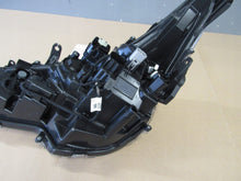 Laden Sie das Bild in den Galerie-Viewer, Frontscheinwerfer Toyota Corolla 2118-23 Rechts Scheinwerfer Headlight SCH6699343469gv