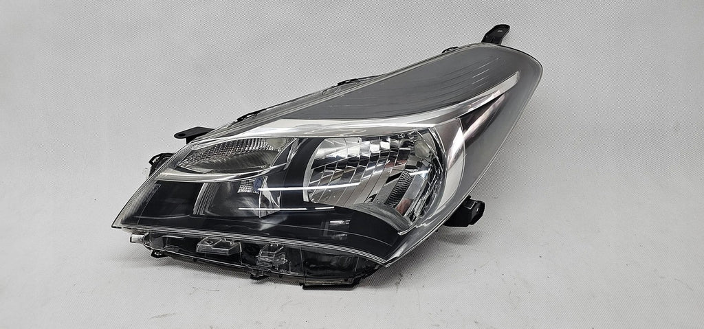 Frontscheinwerfer Toyota Yaris SPP4621 Links Scheinwerfer Headlight