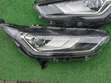 Laden Sie das Bild in den Galerie-Viewer, Frontscheinwerfer Ford Connect KT1B-13D154-AD Bi-Xenon Ein Satz Headlight SCH4823047548ht