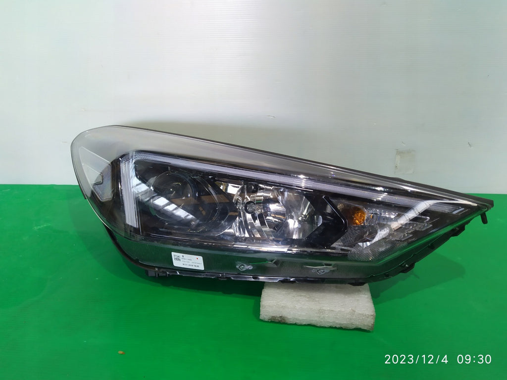 Frontscheinwerfer Hyundai Tucson 92102D7500 Rechts Scheinwerfer Headlight