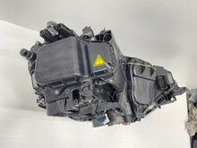Laden Sie das Bild in den Galerie-Viewer, Frontscheinwerfer VW Golf VII Sportsvan I 517941033B Xenon Links Headlight SCH9592281075mn
