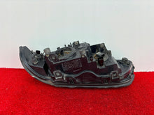 Laden Sie das Bild in den Galerie-Viewer, Frontscheinwerfer BMW 5 E39 152140-00 LED Rechts Scheinwerfer Headlight