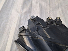 Load image into Gallery viewer, Frontscheinwerfer VW Sportsvan 517941032B Xenon Rechts Scheinwerfer Headlight SCH2948810415mw