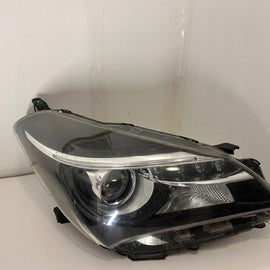 Frontscheinwerfer Toyota Yaris 811300DA50 Rechts Scheinwerfer Headlight SCH6664587121mt