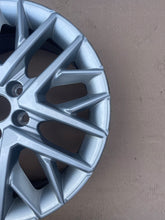 Laden Sie das Bild in den Galerie-Viewer, 1x Alufelge 16 Zoll 6.5&quot; 5x100 47ET 6F0601025M Seat Ibiza Rim Wheel