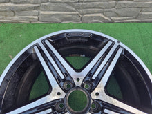 Laden Sie das Bild in den Galerie-Viewer, 1x Alufelge 18 Zoll 5x112 A1764010402 Mercedes-Benz W176 Rim Wheel FEL9588154803ju