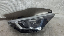 Load image into Gallery viewer, Frontscheinwerfer Hyundai I20 HYUI2016 Links Scheinwerfer Headlight SCH6536127768sp