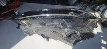 Laden Sie das Bild in den Galerie-Viewer, Frontscheinwerfer VW Touran 5H19410035 300474909 LED Links Headlight