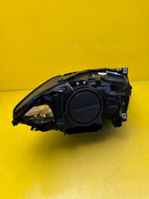 Laden Sie das Bild in den Galerie-Viewer, Frontscheinwerfer BMW 5 F11 F10 7203251-14 Xenon Links Scheinwerfer Headlight SCH7432202619on