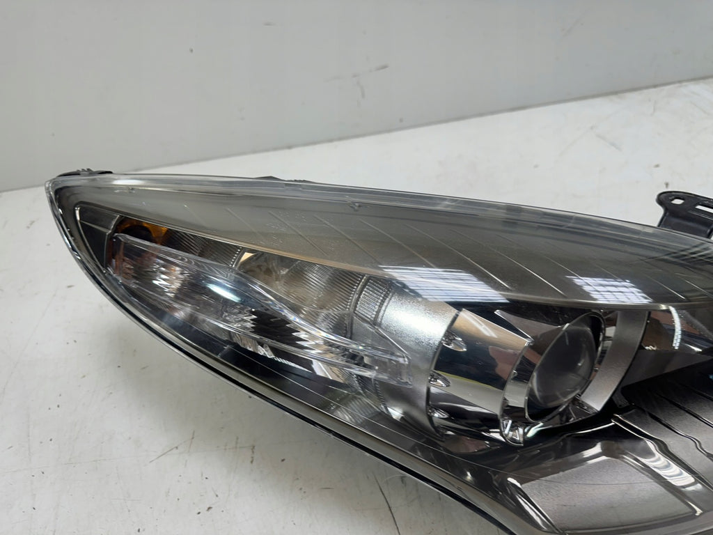 Frontscheinwerfer Renault Megane III 260100021RRR1 Xenon Rechts Headlight SCH5293872835vu