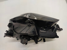 Laden Sie das Bild in den Galerie-Viewer, Frontscheinwerfer Mazda Cx30 Full LED Ein Stück (Rechts oder Links) Headlight SCH8379831849qg