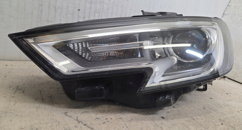 Frontscheinwerfer Audi A3 8V0941005E Xenon Links Scheinwerfer Headlight SCH5304400431xj