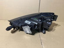 Laden Sie das Bild in den Galerie-Viewer, Frontscheinwerfer Skoda Scala 657941016A LED Rechts Scheinwerfer Headlight SCH8481295724kf