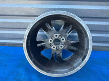 Laden Sie das Bild in den Galerie-Viewer, 1x Alufelge 17 Zoll 5x112 Weiß 83A601025F Audi Q3 Rim Wheel FEL9432209224ol