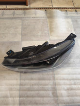 Laden Sie das Bild in den Galerie-Viewer, Frontscheinwerfer Ford Focus NX7B13E017AK Links Scheinwerfer Headlight SCH7463681245cj