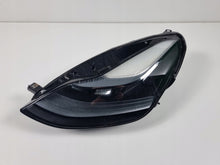 Laden Sie das Bild in den Galerie-Viewer, Frontscheinwerfer Tesla Model 3 1514952-00-D LED Links Scheinwerfer Headlight