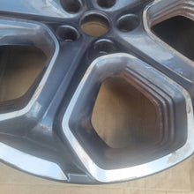 Laden Sie das Bild in den Galerie-Viewer, 1x Alufelge 19 Zoll 7.0" 5x114.3 40ET Renault Kadjar Rim Wheel FEL7096825459ko