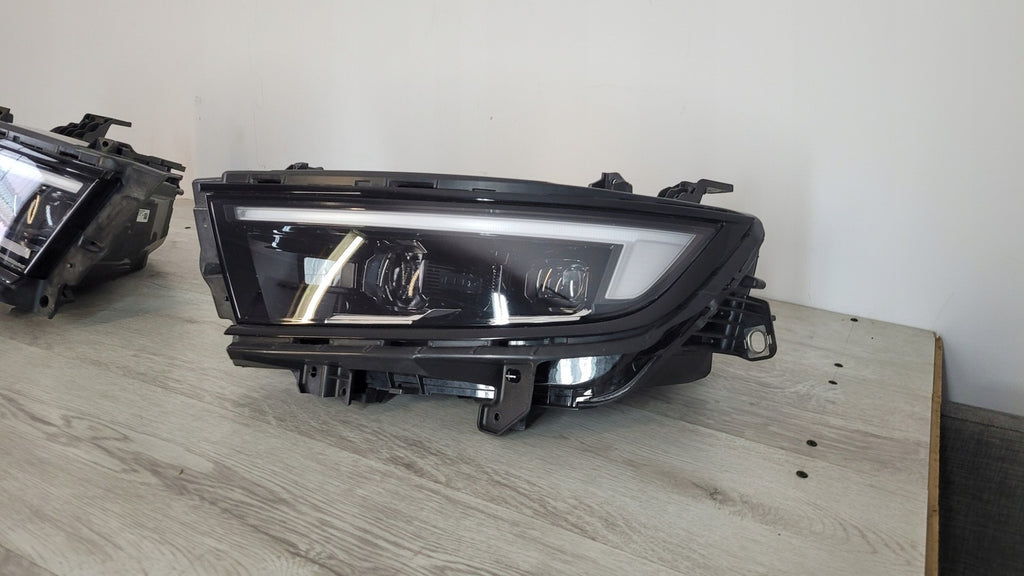 Frontscheinwerfer Opel Astra L 9855316680 9855316580 LED Rechts oder Links SCH1144105218di
