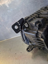 Laden Sie das Bild in den Galerie-Viewer, Frontscheinwerfer Citroën C5 III 9674398380 Links Scheinwerfer Headlight