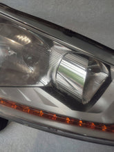 Load image into Gallery viewer, Frontscheinwerfer Ford Connect DT11-13W029AC Halogen Rechts Headlight