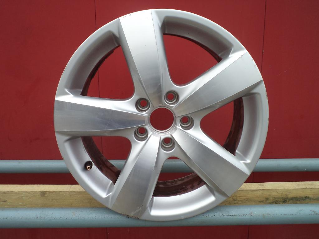 1x Alufelge 17 Zoll 6.5" 5x112 33ET VW Tiguan Rim Wheel