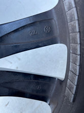 Load image into Gallery viewer, 1x Alufelge 19 Zoll 7.0" 5x112 48ET Glanz 5C0601025N VW New Beetle Rim Wheel FEL5983893706kn