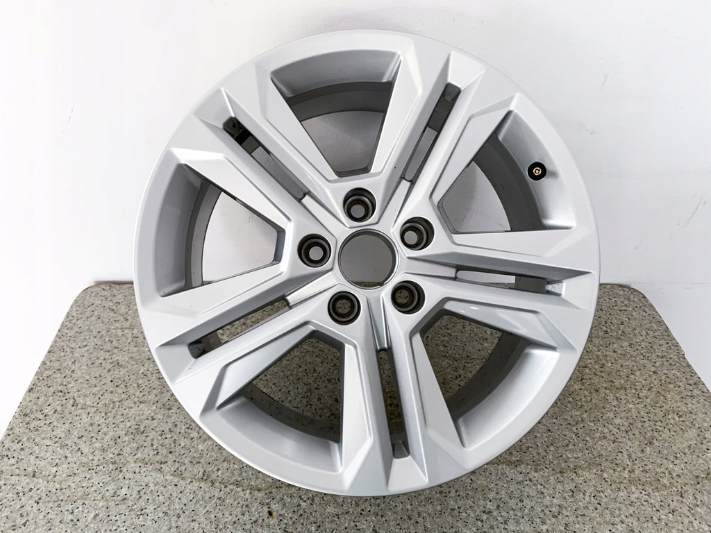 1x Alufelge 17 Zoll 7.0" 5x112 45ET Glanz Silber 81A601025AJ Audi Q2 Rim Wheel