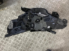 Load image into Gallery viewer, Frontscheinwerfer 260109379R Rechts Scheinwerfer Headlight SCH9426714172uf