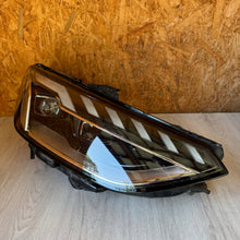 Laden Sie das Bild in den Galerie-Viewer, Frontscheinwerfer Audi A4 B9 8W0941034 8W0941033 Ein Satz Scheinwerfer Headlight SCH3187976814nr