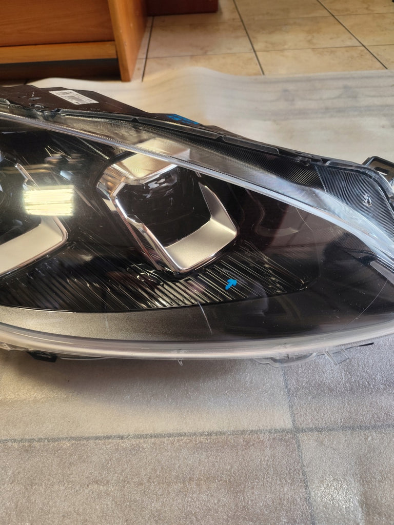 Frontscheinwerfer Ford Kuga Rechts Scheinwerfer Headlight SCH1142534899ew