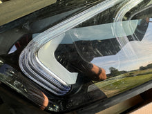 Laden Sie das Bild in den Galerie-Viewer, Frontscheinwerfer Mercedes-Benz Gle A1679065704 LED Rechts oder Links