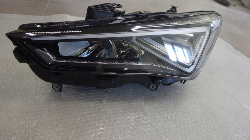Frontscheinwerfer Seat Leon 5FB941007F LED Links Scheinwerfer Headlight