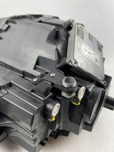 Laden Sie das Bild in den Galerie-Viewer, Frontscheinwerfer Skoda Karoq 57B941015C Links Scheinwerfer Headlight SCH2383155772zd