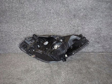 Load image into Gallery viewer, Frontscheinwerfer Toyota Yaris LED Rechts Scheinwerfer Headlight