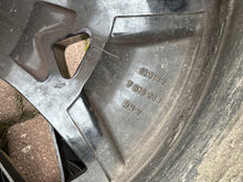 Load image into Gallery viewer, 1x Alufelge 20 Zoll 9.5" 5x112 43ET Glanz Schwarz 7916268 BMW Ix3 G08 Rim Wheel FEL9748561139ef