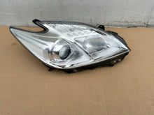 Laden Sie das Bild in den Galerie-Viewer, Frontscheinwerfer Toyota Prius Rechts Scheinwerfer Headlight SCH6455586745xq