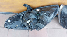 Load image into Gallery viewer, Frontscheinwerfer Hyundai H1 Starex 92102-4H0XX 92101-AH0XX Ein Satz Headlight SCH1297233927he