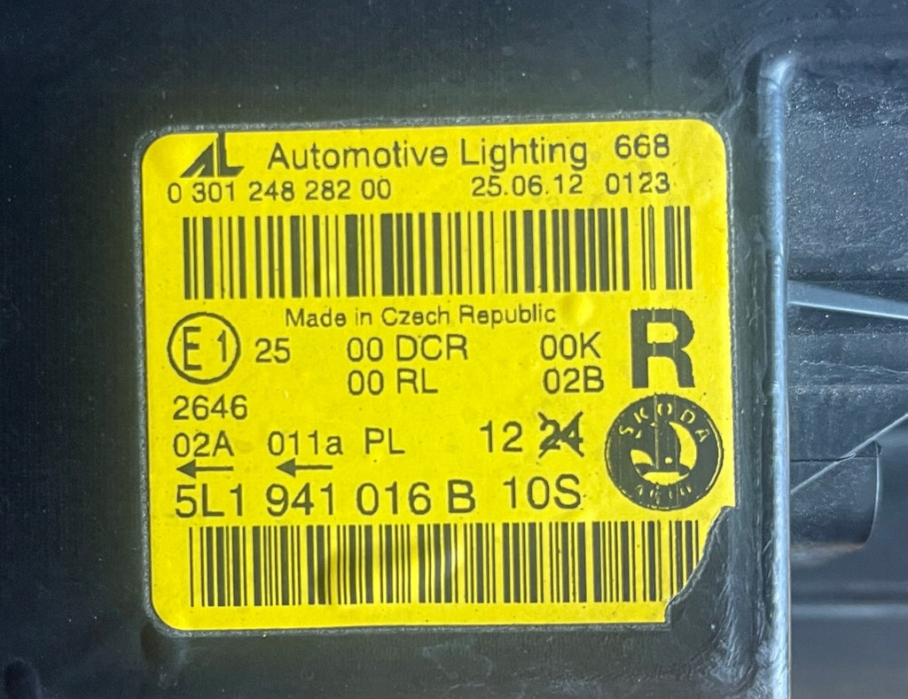 Frontscheinwerfer Skoda Yeti 5L1941016B Xenon Rechts Scheinwerfer Headlight