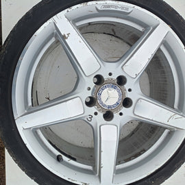 1x Alufelge 19 Zoll 9.5