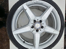 Load image into Gallery viewer, 1x Alufelge 19 Zoll 9.5" 5x112 48ET Glanz Silber A2184011702 Mercedes-Benz FEL1493326428ji