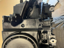 Load image into Gallery viewer, Frontscheinwerfer BMW 1 F21 F20 1EL010741-55 Xenon Ein Stück (Rechts oder Links) SCH9661417662ek