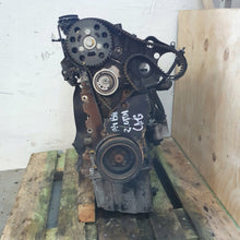 Laden Sie das Bild in den Galerie-Viewer, Motor Audi A4 B8 CAGA 2.0 TDI 143PS 105kW Diesel Engine Unkomplett