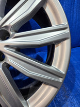 Laden Sie das Bild in den Galerie-Viewer, 1x Alufelge 19 Zoll 8.0" 5x112 4K0601025DS Audi A6 C8 Rim Wheel FEL8595979062iu
